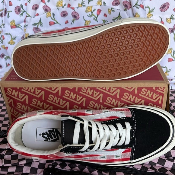 Vans Men’s Old Skool 36 D
Anaheim Factory 0g Plaid
VN0A4BW3RED
Sneakers - Picture 4 of 16